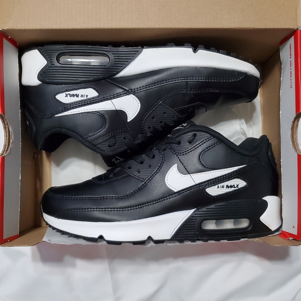 Nike Air Max 90's! Black & White 👟